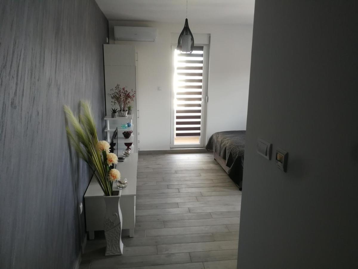 Apartament Danica Sremska Mitrovica Zewnętrze zdjęcie