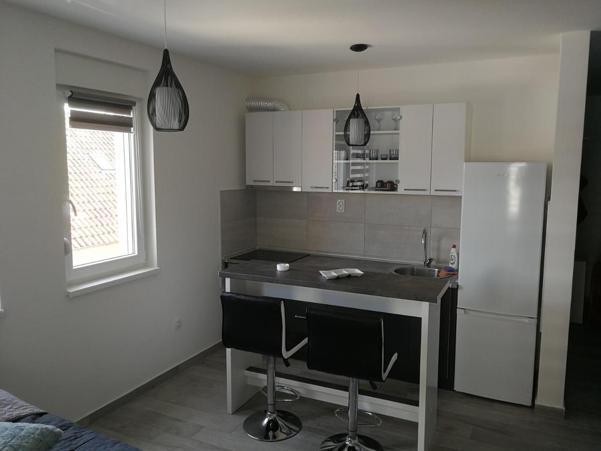 Apartament Danica Sremska Mitrovica Zewnętrze zdjęcie