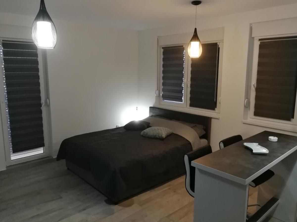Apartament Danica Sremska Mitrovica Zewnętrze zdjęcie