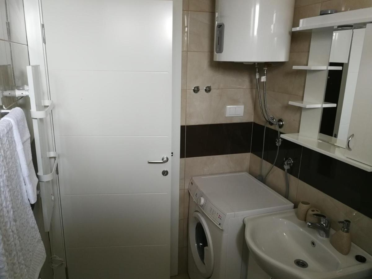 Apartament Danica Sremska Mitrovica Zewnętrze zdjęcie