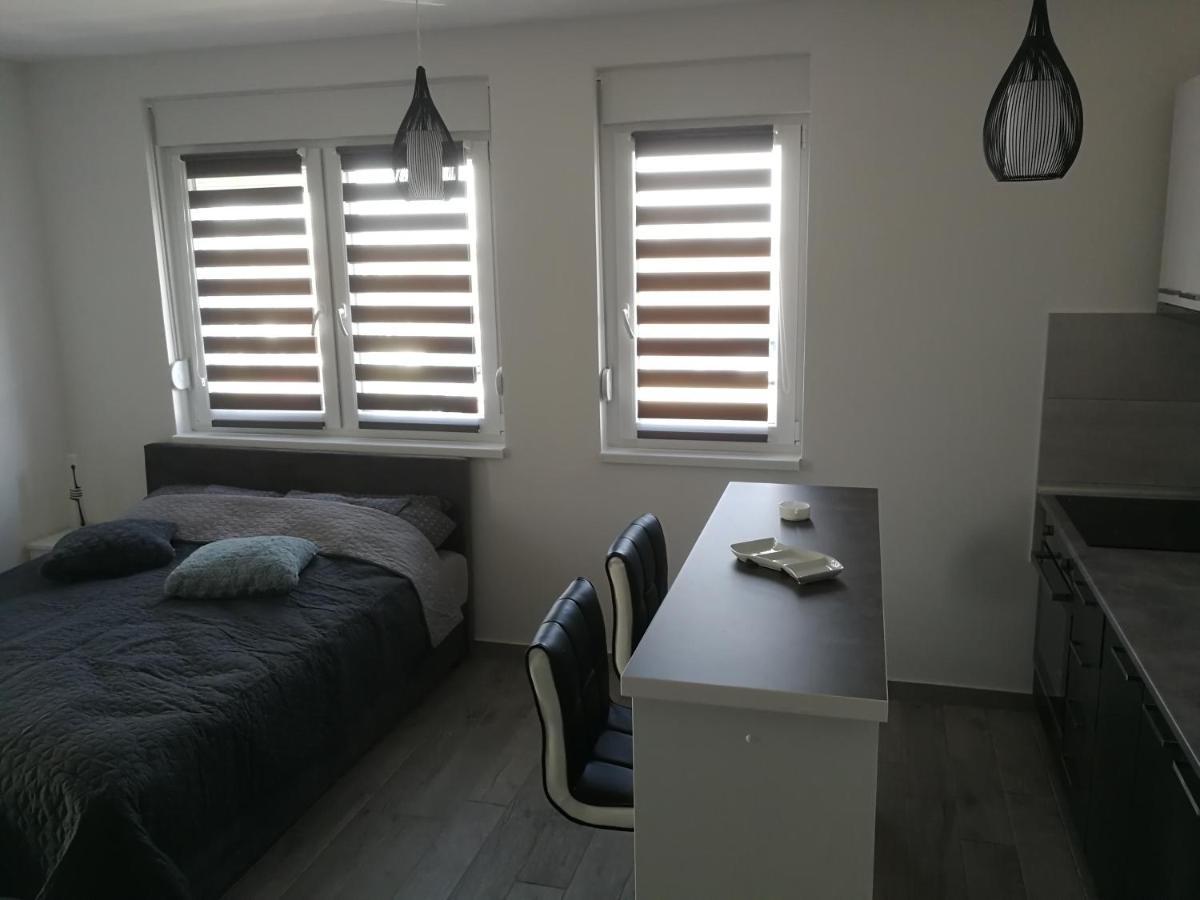 Apartament Danica Sremska Mitrovica Zewnętrze zdjęcie